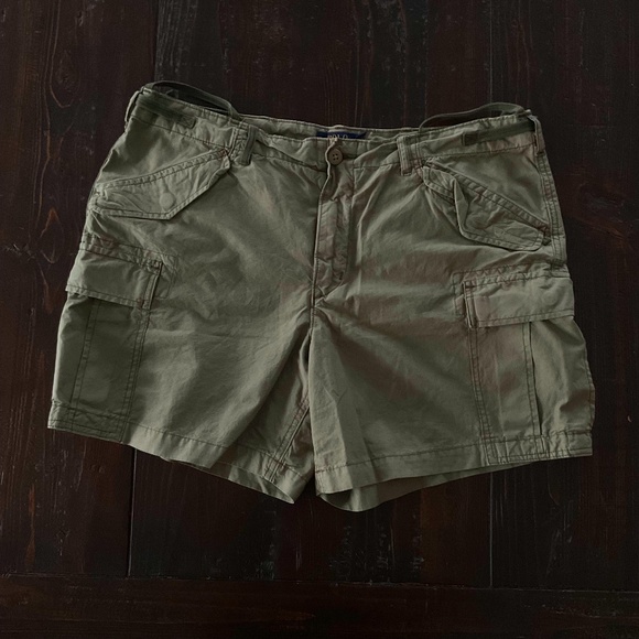 POLO RALPH LAUREN  ●  Green Cargo Shorts - Picture 1 of 2